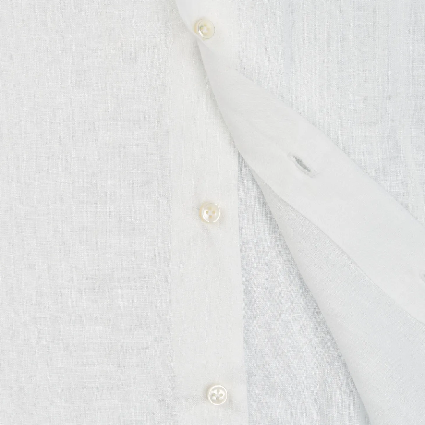CAMICIA IN LINO BIANCA Con bottoni in madreperla