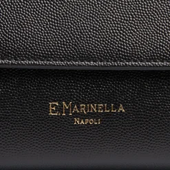 CLUTCH BAG NERA In pelle bottolata
