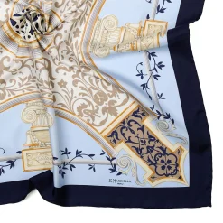FOULARD IN SETA 90 BLU Divinita’