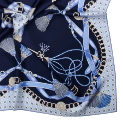 FOULARD IN SETA 90 BLU Microfantasia, nappine e chiavi