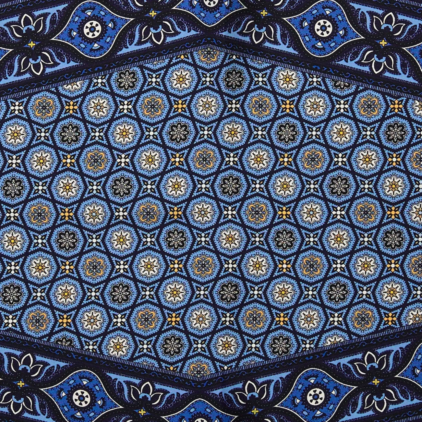 FOULARD ROMBO IN SETA BLU SCURO Microfantasia fiore