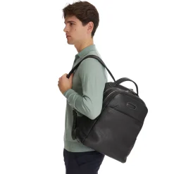 ZAINO NERO IN PELLE Con schienale rinforzato